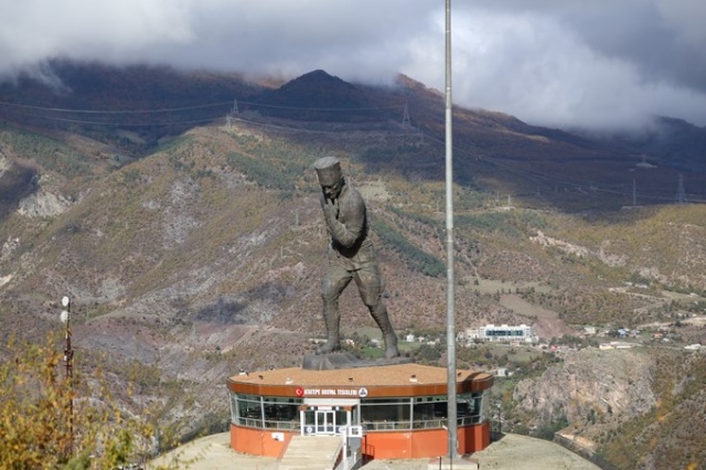 En büyük Atatürk heykeli müze oluyor 6