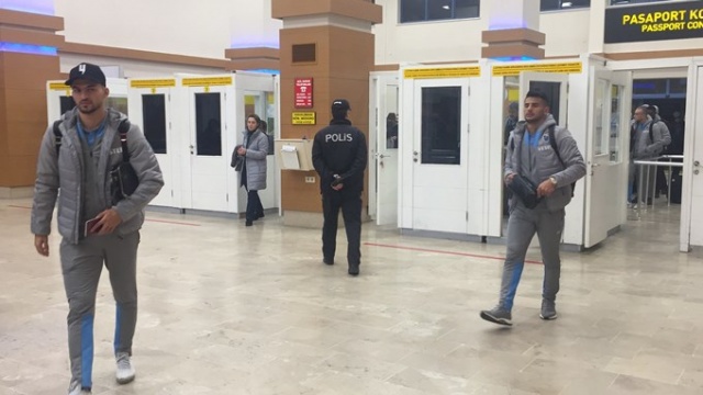 Trabzonspor Avrupa dönüşünde Trabzon’a geldi 8