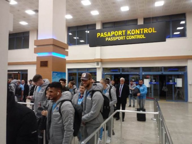 Trabzonspor Avrupa dönüşünde Trabzon’a geldi 3