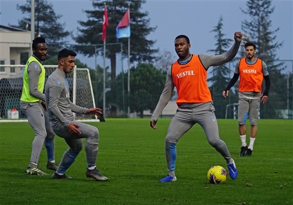 Trabzonspor'da Denizlispor maçı hazırlıkları başladı 17