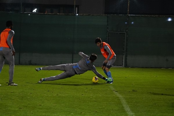 Trabzonspor'da Denizlispor maçı hazırlıkları başladı 15