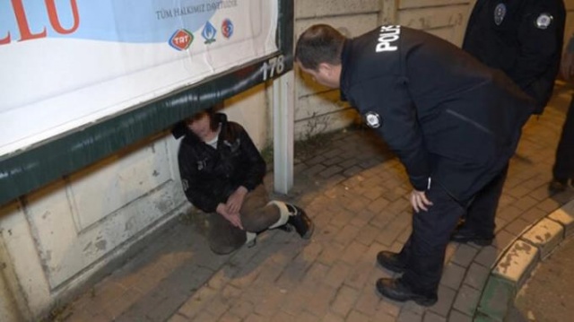 Genç kız gece yarısı hayatının şokunu yaşadı! Sinir krizi geçirdi... 14
