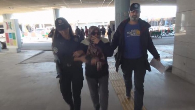 Uçakta ortalığı karıştırmıştı! Bakın şimdi ne yaptı 1