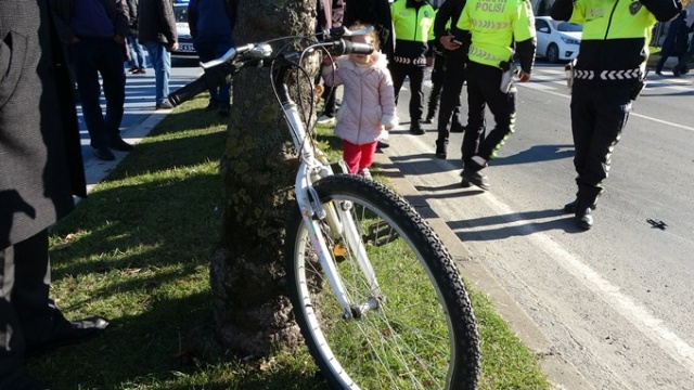 Ordu’da otomobilin çaptığı bisikletli genç yaralandı 6