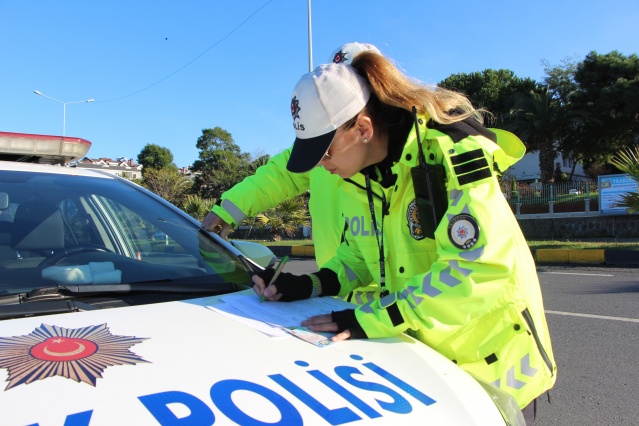Trabzon'da trafiğin prensesleri 13