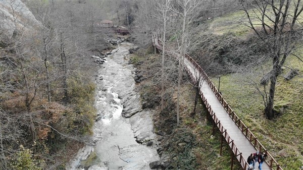 Trabzon'daki bu yolun Türkiye'de eşi benzeri yok! 11
