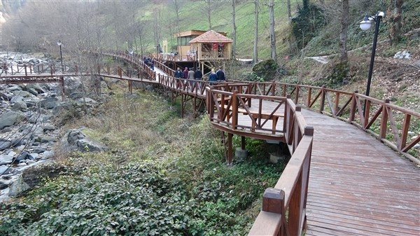 Trabzon'daki bu yolun Türkiye'de eşi benzeri yok! 17