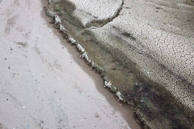 Doğu Karadeniz baraj gölünde sular 40 metre çekildi 9