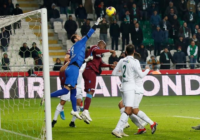 Konyaspor Trabzonspor maçında neler oldu? 13