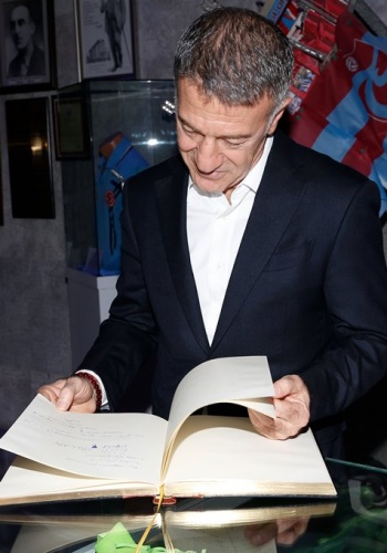 Trabzonspor maçı öncesinde orada toplandılar 3