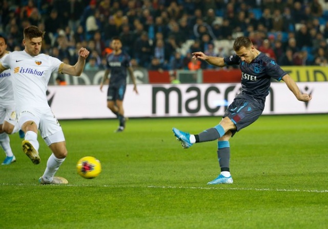 Trabzonspor sahasında Kayserispor ile karşılaştı. 28 Aralık 2018 10