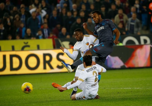 Trabzonspor sahasında Kayserispor ile karşılaştı. 28 Aralık 2018 24