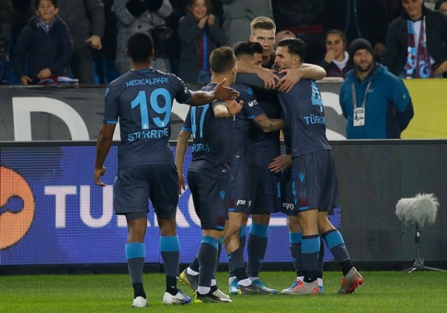 Trabzonspor sahasında Kayserispor ile karşılaştı. 28 Aralık 2018 26