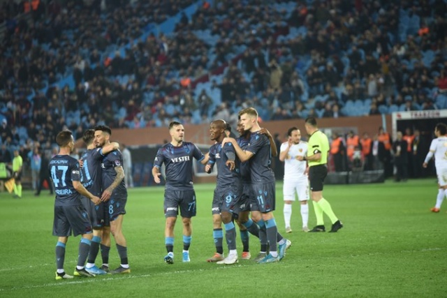 Trabzonspor sahasında Kayserispor ile karşılaştı. 28 Aralık 2018 34