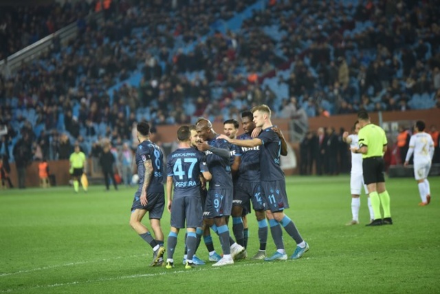 Trabzonspor sahasında Kayserispor ile karşılaştı. 28 Aralık 2018 40