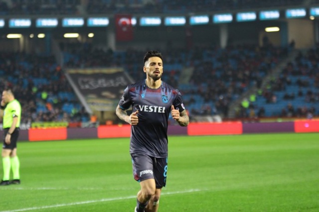 Trabzonspor sahasında Kayserispor ile karşılaştı. 28 Aralık 2018 61