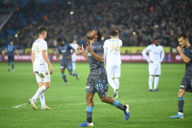 Trabzonspor sahasında Kayserispor ile karşılaştı. 28 Aralık 2018 86