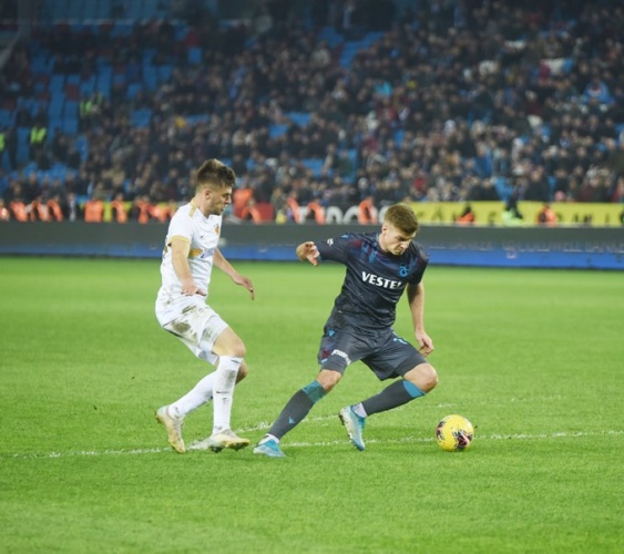 Trabzonspor sahasında Kayserispor ile karşılaştı. 28 Aralık 2018 78