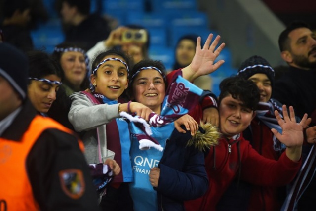 Trabzonspor sahasında Kayserispor ile karşılaştı. 28 Aralık 2018 76