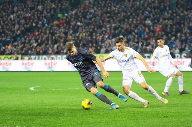 Trabzonspor sahasında Kayserispor ile karşılaştı. 28 Aralık 2018 77