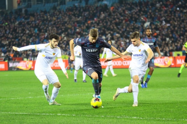 Trabzonspor sahasında Kayserispor ile karşılaştı. 28 Aralık 2018 89