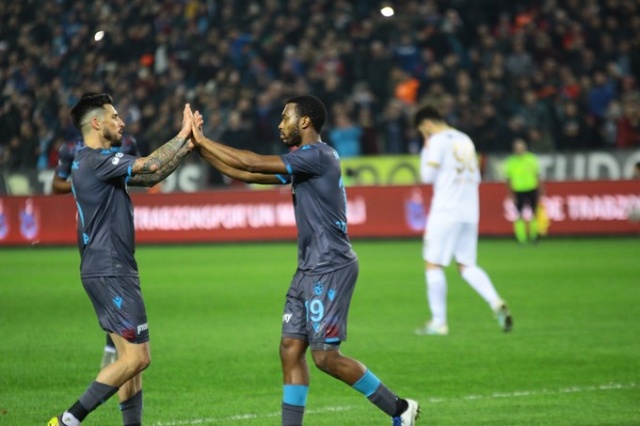 Trabzonspor sahasında Kayserispor ile karşılaştı. 28 Aralık 2018 95