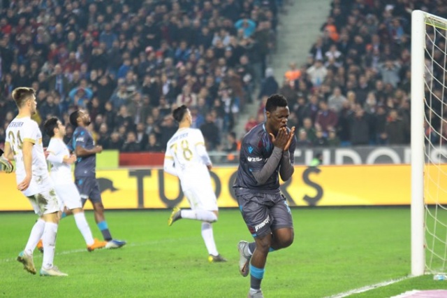 Trabzonspor sahasında Kayserispor ile karşılaştı. 28 Aralık 2018 81