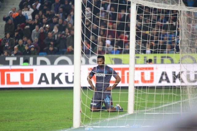 Trabzonspor sahasında Kayserispor ile karşılaştı. 28 Aralık 2018 83