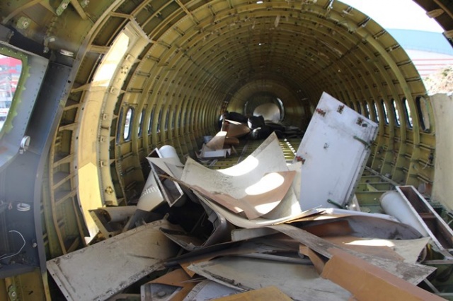 Pistten çıkan uçak Yomra'nın başına dert oldu 14