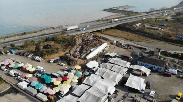 Pistten çıkan uçak Yomra'nın başına dert oldu 18