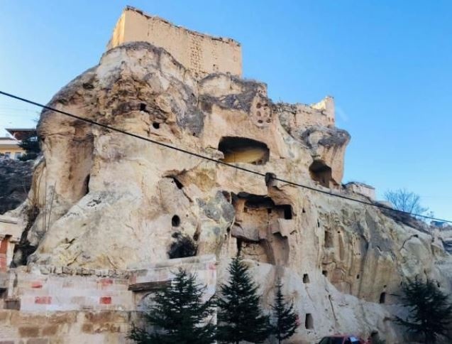 40 odalı mağara ev, 2 milyon 750 bin TL'ye sahibini bekliyor 5