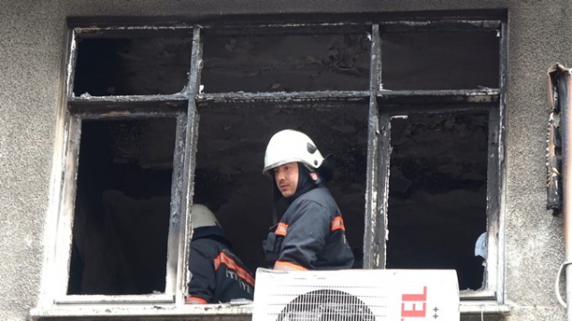 Trabzon'da 3 kişi yanmaktan son anda kurtuldular 3