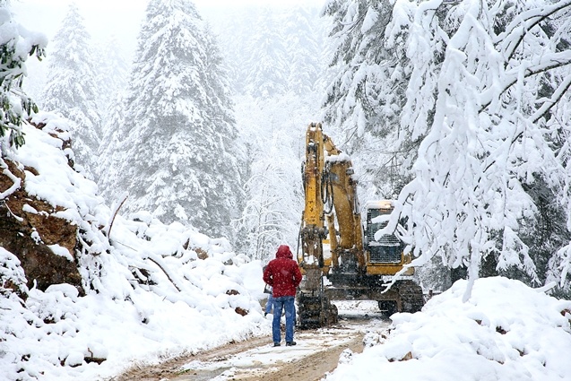 Trabzon'un yüksek kesimleri beyaza büründü 2