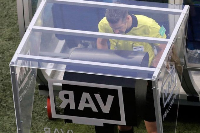 UEFA’dan yeni ofsayt kararı! 12 santim... 5