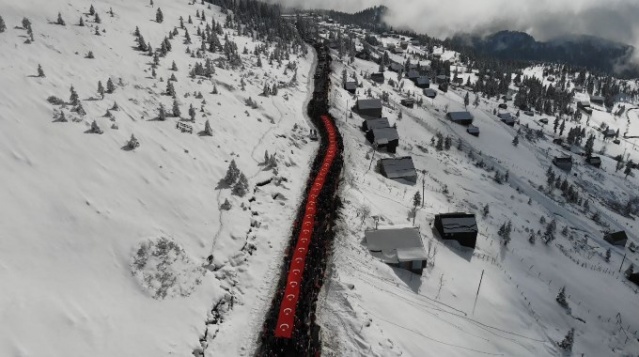 Sarıkamış şehitleri Sis Dağı'nda anıldı 9