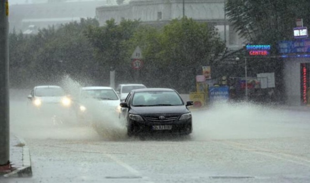 Futbola fırtına arası! İptal ettiler... 3