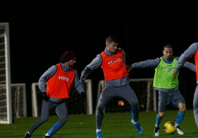 Antalya'da kampa giren Trabzonspor çalışmalarına devam ediyor 22