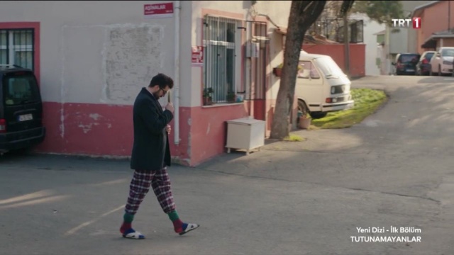 Yeni dizi Tutunamayanlar sosyal medyayı salladı! 9