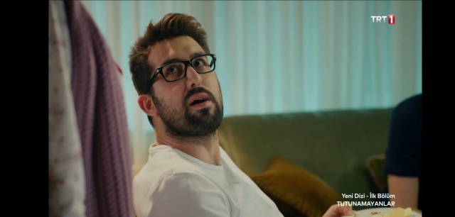 Yeni dizi Tutunamayanlar sosyal medyayı salladı! 6