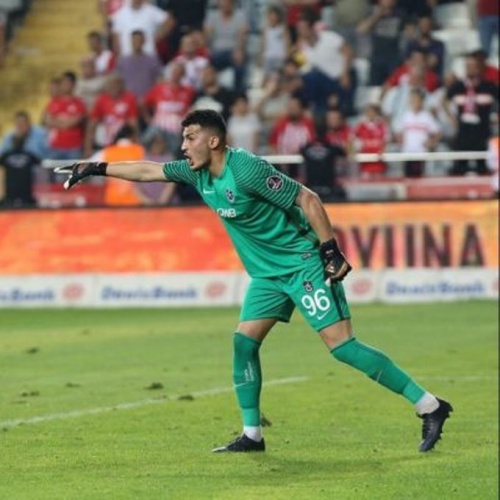 Altın eldiven Uğurcan 5