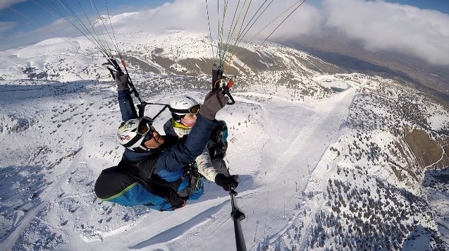 Paraşütçü baba-kızın gökyüzü tutkusu 3
