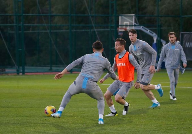 Trabzonspor ikinci yarı hazırlıklarını Belek'te sürdürüyor. 15 Eylül 2022 4
