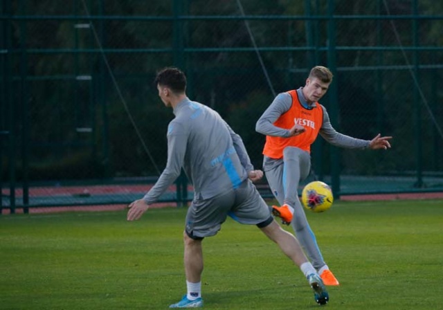 Trabzonspor ikinci yarı hazırlıklarını Belek'te sürdürüyor. 15 Eylül 2022 3