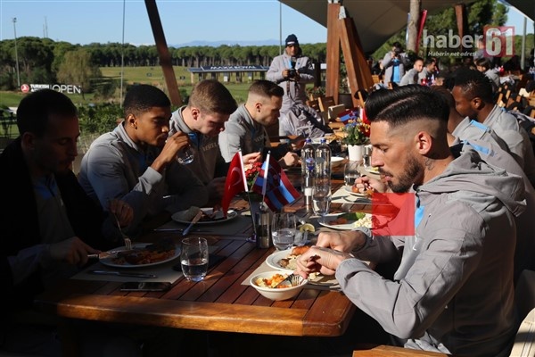 Trabzonsporlu futbolcular böyle stres attı 17