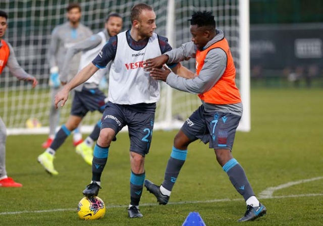 Trabzonspor Partizan Tiran'la karşılaştı. 15 Ocak 2020 8