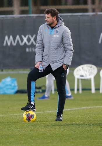 Trabzonspor Partizan Tiran'la karşılaştı. 15 Ocak 2020 11