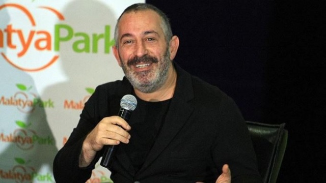 Cem Yılmaz: Memleketteki bütün kötülükleri yapan üç kişi var. 2