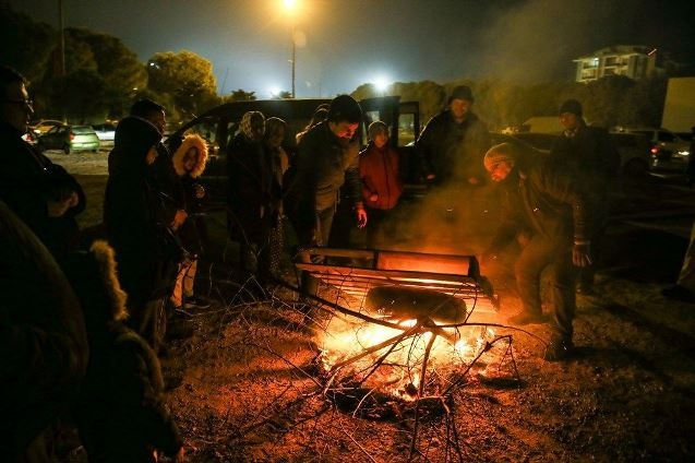 Manisa'da deprem korkusuyla vatandaşlar sokakta kaldı 1