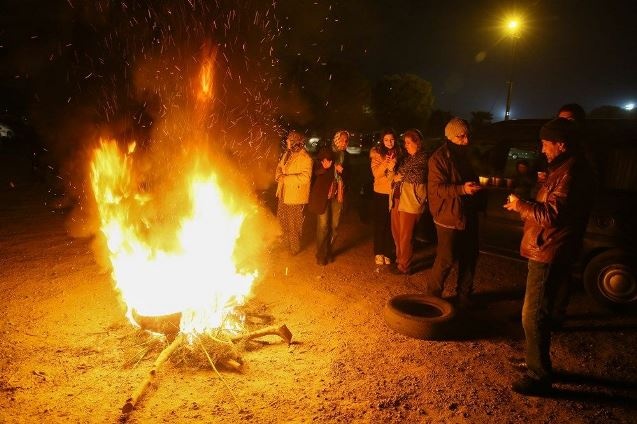Manisa'da deprem korkusuyla vatandaşlar sokakta kaldı 6