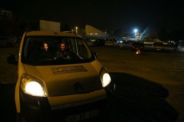 Manisa'da deprem korkusuyla vatandaşlar sokakta kaldı 8